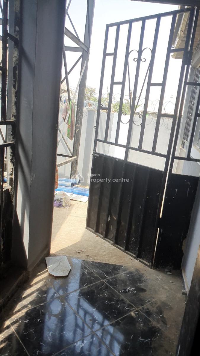 Newly Built Virgin 1 Bedroom, Piwoyi, Behind Shoprite, Airport Road, Lugbe, Lugbe District, Abuja, Flat / Apartment for Rent