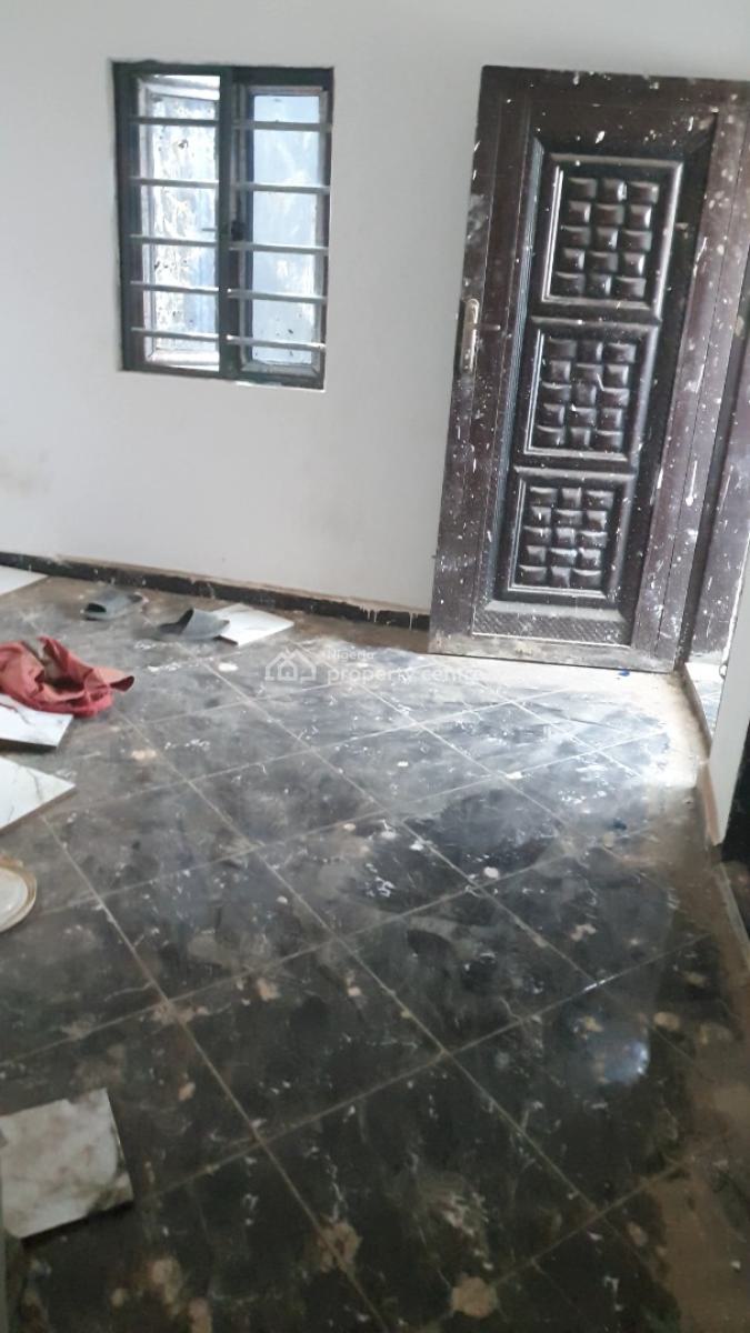 Newly Built Virgin 1 Bedroom, Piwoyi, Behind Shoprite, Airport Road, Lugbe, Lugbe District, Abuja, Flat / Apartment for Rent