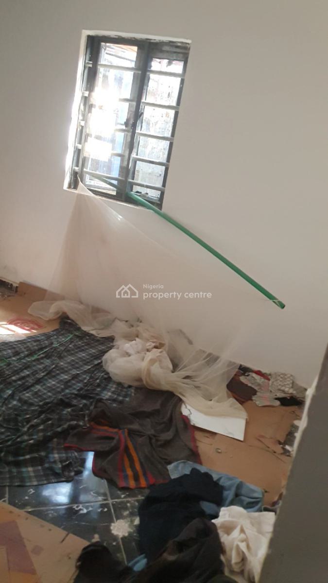 Newly Built Virgin 1 Bedroom, Piwoyi, Behind Shoprite, Airport Road, Lugbe, Lugbe District, Abuja, Flat / Apartment for Rent