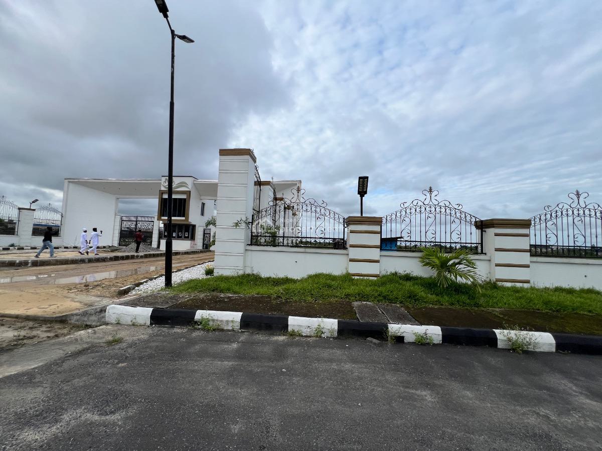 Commercial Property Along The Lekki Epe Expressway with a Payment Plan, C of O Commercial Land Suitable for Malls, Plazas ,hospital, Banks,etc, Ibeju Lekki, Lagos, Commercial Land for Sale