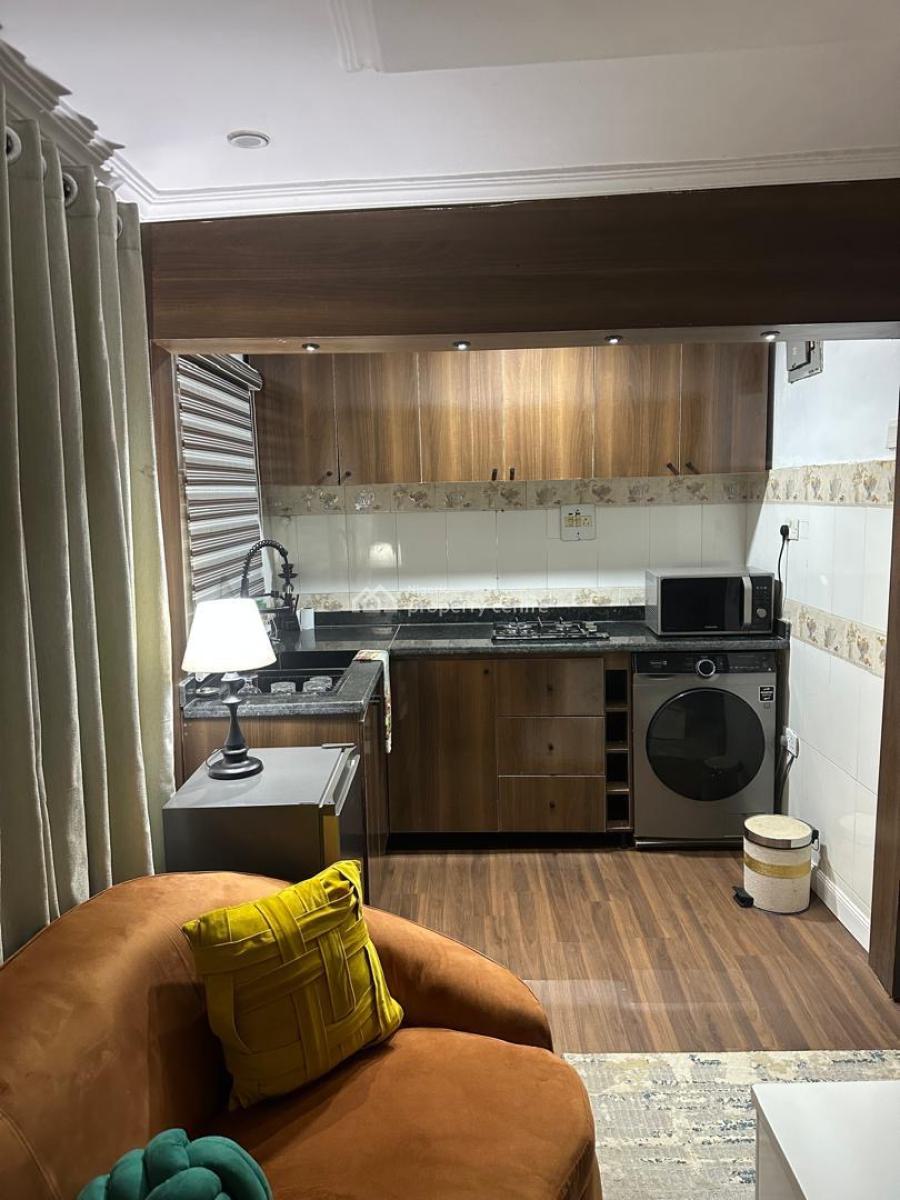 Stylish One Bedroom with Bathub, Off Admiralty Way, Lekki Phase 1, Lekki, Lagos, Flat / Apartment Short Let