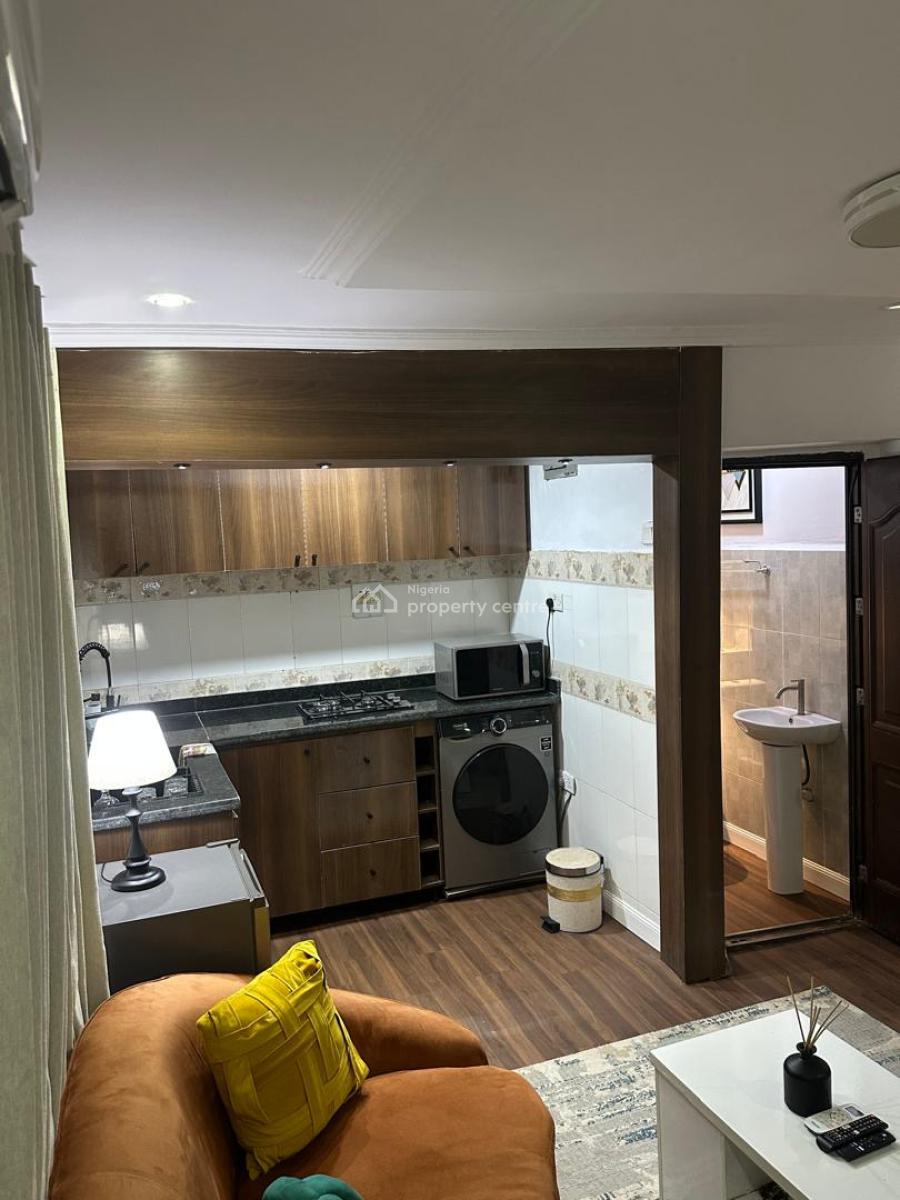 Stylish One Bedroom with Bathub, Off Admiralty Way, Lekki Phase 1, Lekki, Lagos, Flat / Apartment Short Let