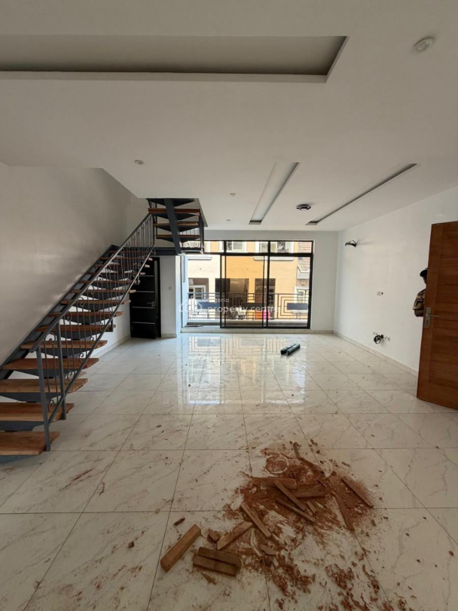 Spacious 3bedroom Masonette with a Room Bq, Idado Estate, Lekki, Lagos, Flat / Apartment for Rent