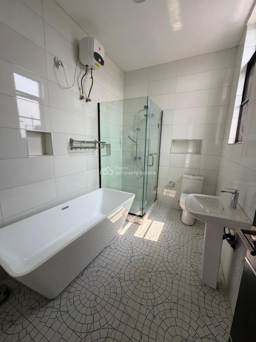 Spacious 3bedroom Masonette with a Room Bq, Idado Estate, Lekki, Lagos, Flat / Apartment for Rent