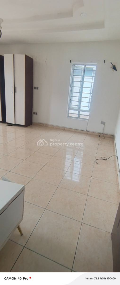 Very Big Master Bedroom in Ikota, Before Gra Gate, Road 32, Ikota, Lekki, Lagos, Self Contain (single Rooms) for Rent