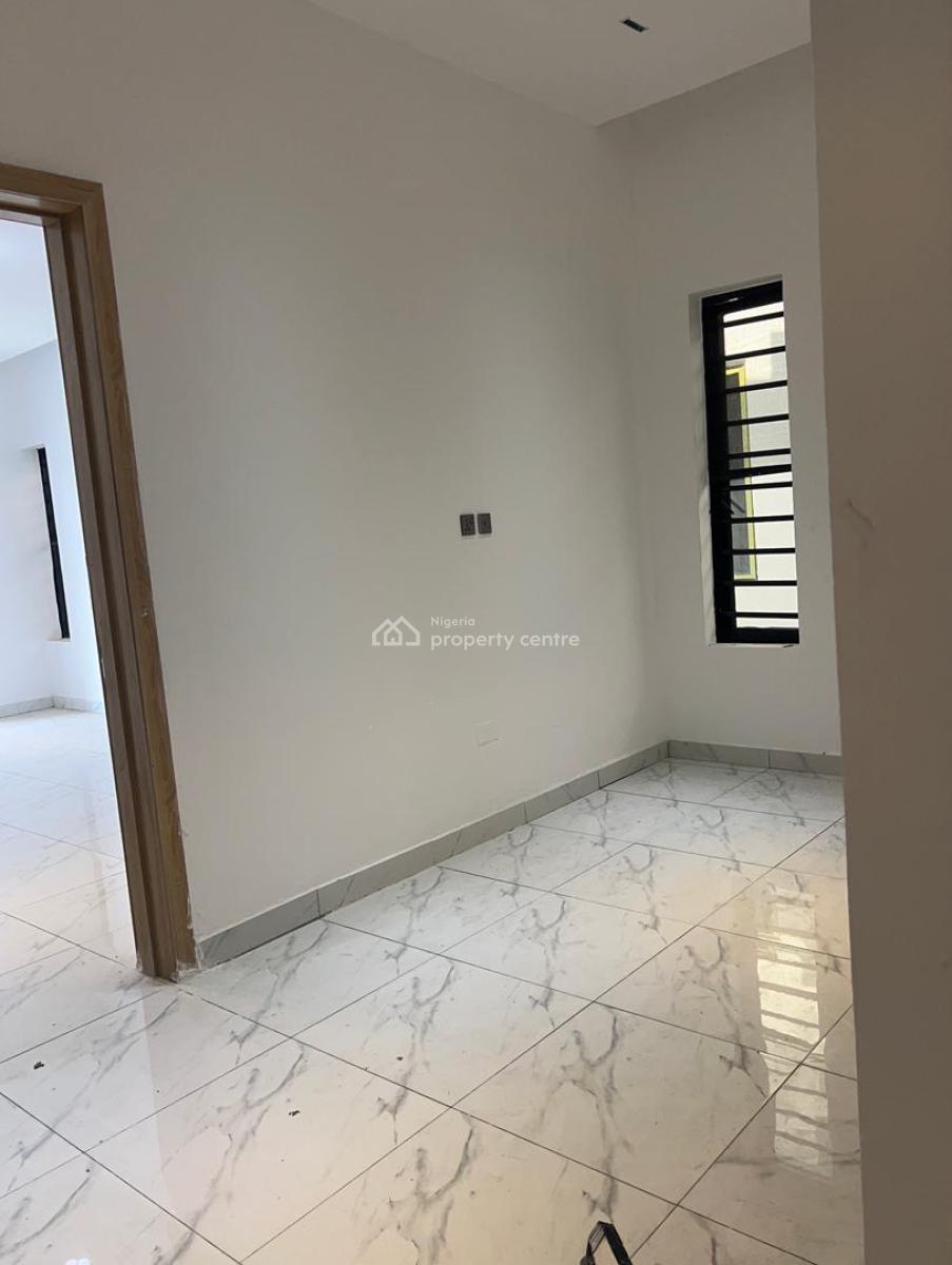 4 Bedroom Duplex, Royal Pine Estate, Lekki Phase 2, Lekki, Lagos, Flat / Apartment for Rent
