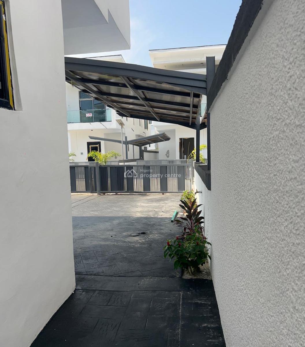 4 Bedroom Duplex, Royal Pine Estate, Lekki Phase 2, Lekki, Lagos, Flat / Apartment for Rent