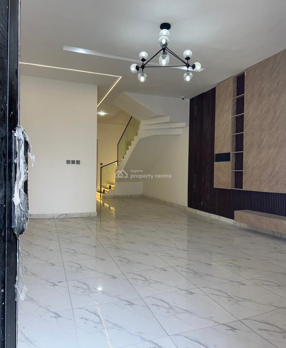 4 Bedroom Duplex, Royal Pine Estate, Lekki Phase 2, Lekki, Lagos, Flat / Apartment for Rent