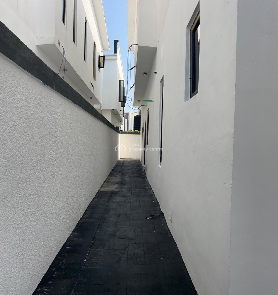 4 Bedroom Duplex, Royal Pine Estate, Lekki Phase 2, Lekki, Lagos, Flat / Apartment for Rent