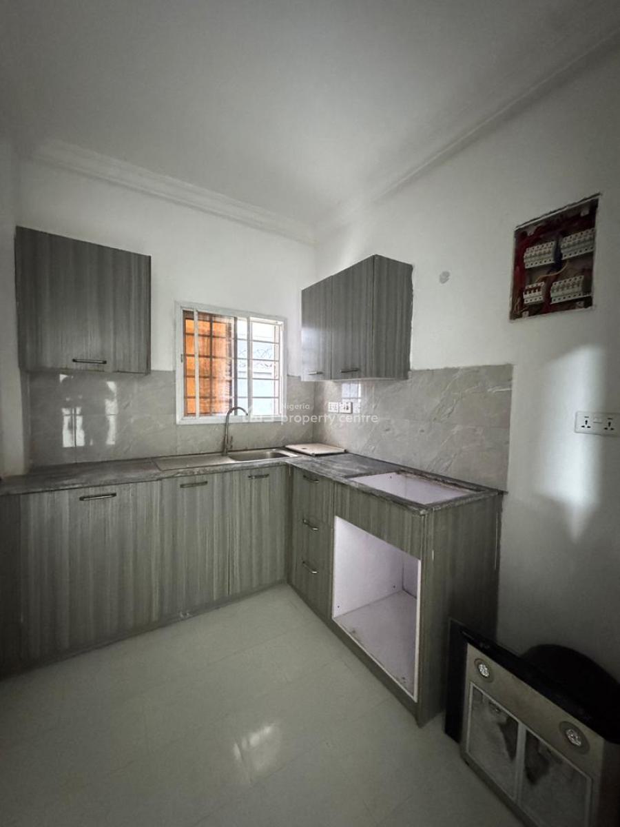 Cozy 2 Bedroom Apartment, Orchid Road Lekki Lagos, Lekki, Lagos, Flat / Apartment for Sale