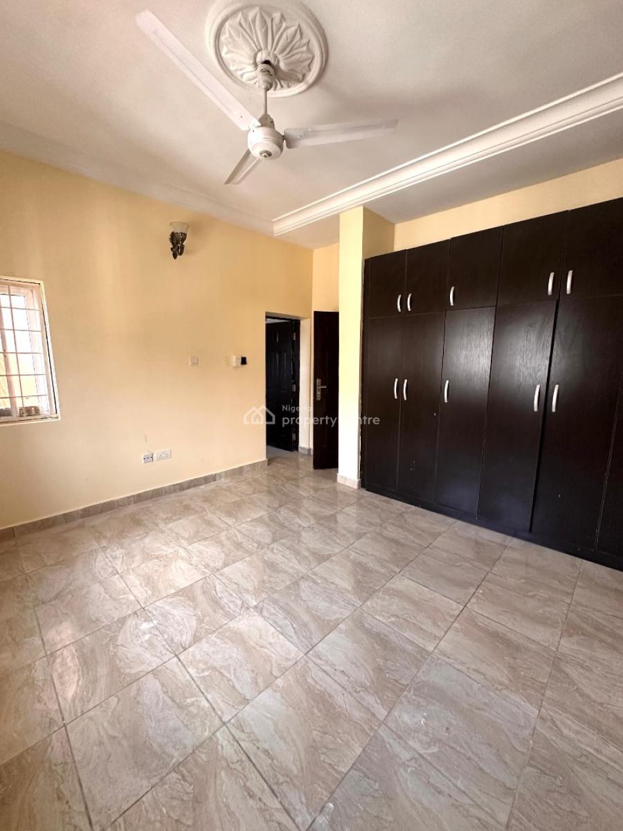 Spacious Renovated 3bedrooms Flats, Jahi Gilmore, Jahi, Abuja, Flat / Apartment for Rent