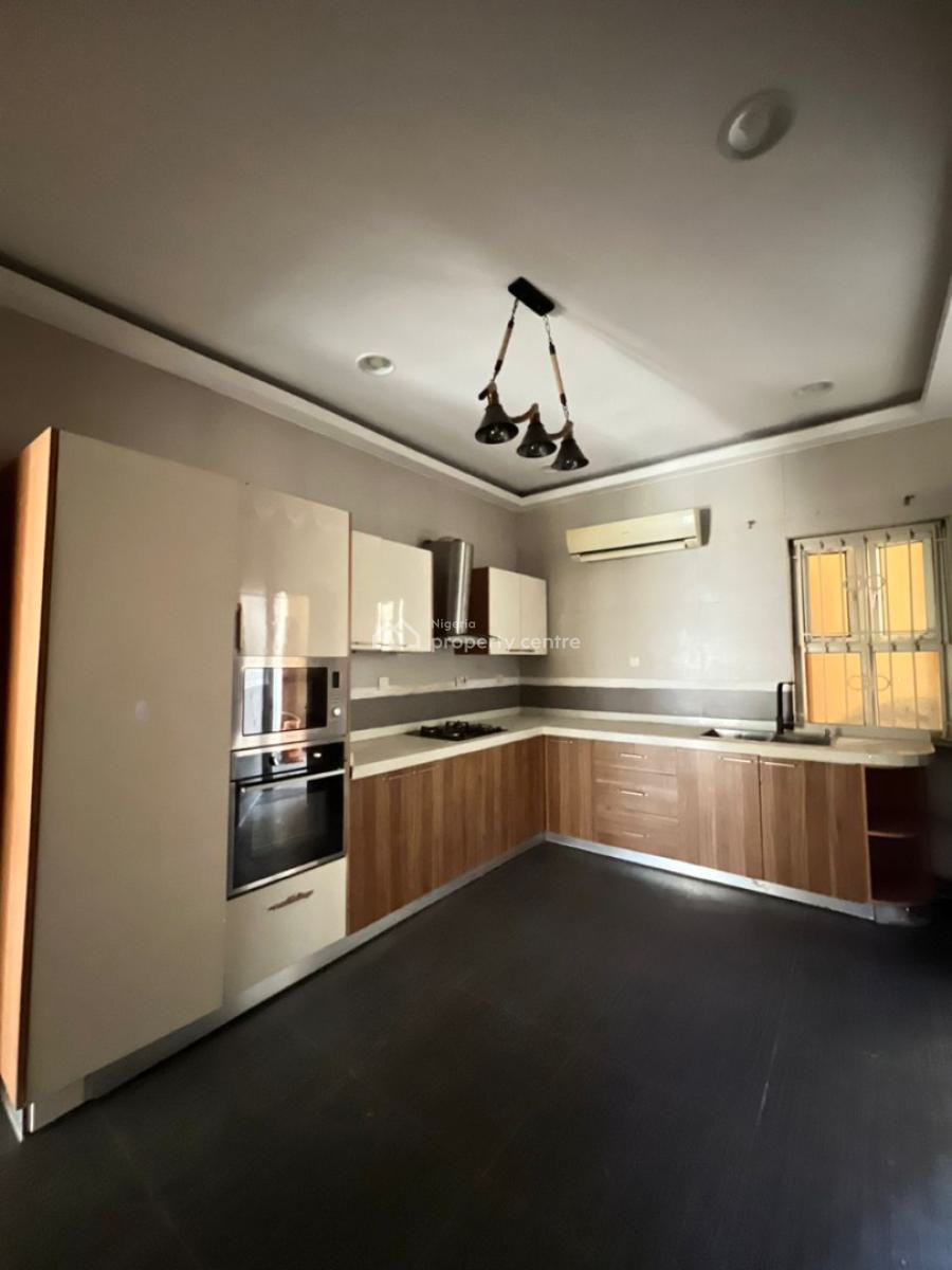 3 Bedrooms Apartment with Swimming Pool, Banana Island, Ikoyi, Lagos, Flat / Apartment for Rent