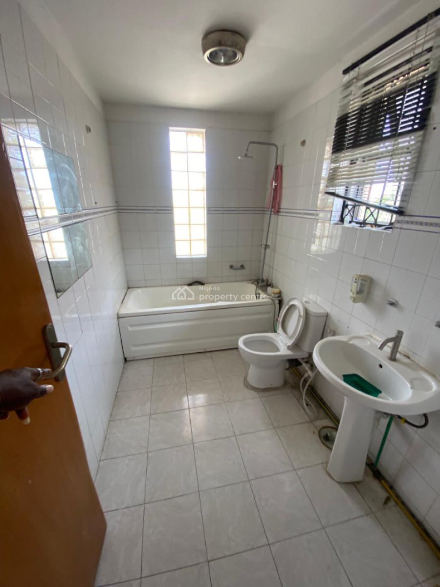 Four (4) Bedroom Detached Duplex with 1 Rooms Bq, Lekki Phase 1, Lekki, Lagos, Terraced Duplex for Rent