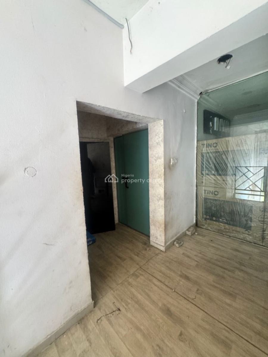 Ground Floor Shop Space, Lekki Phase 1, Lekki, Lagos, Shop for Rent