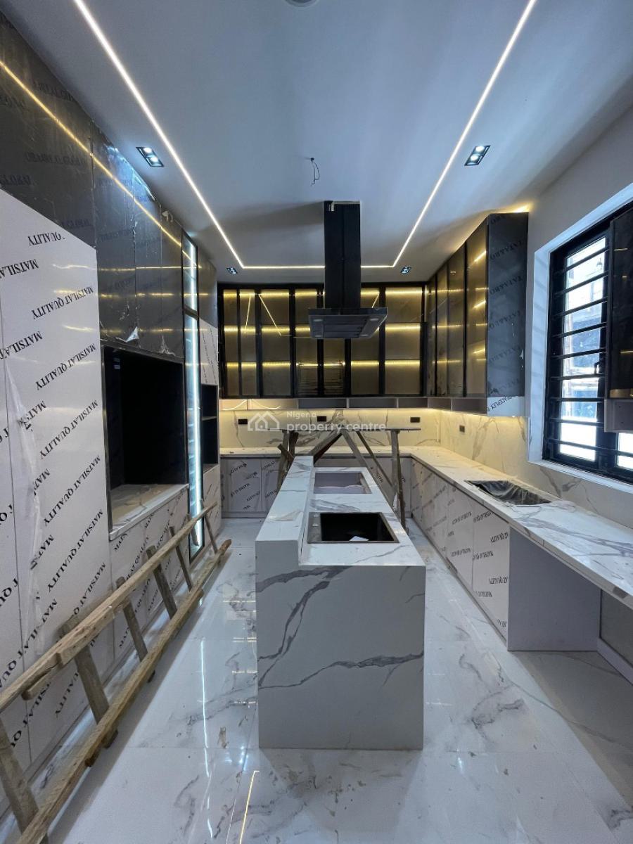 Exquisite 5 Bedroom Duplex with a Pool,bq,cinema, Lekki Phase 1, Lekki, Lagos, House for Sale