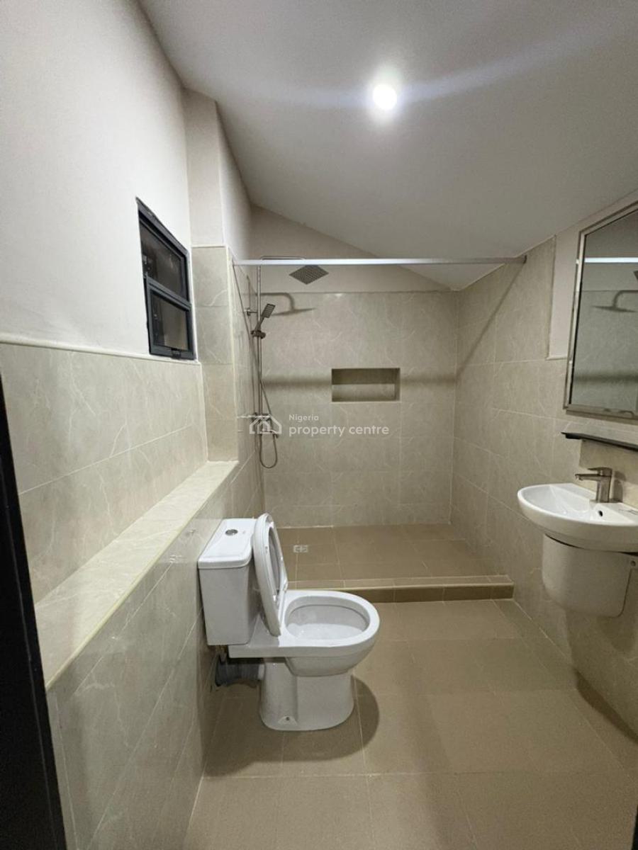 Waterview 3 Bedrooms Apartment with 24 Hours Electricity, Osapa, Lekki, Lagos, Flat / Apartment for Rent