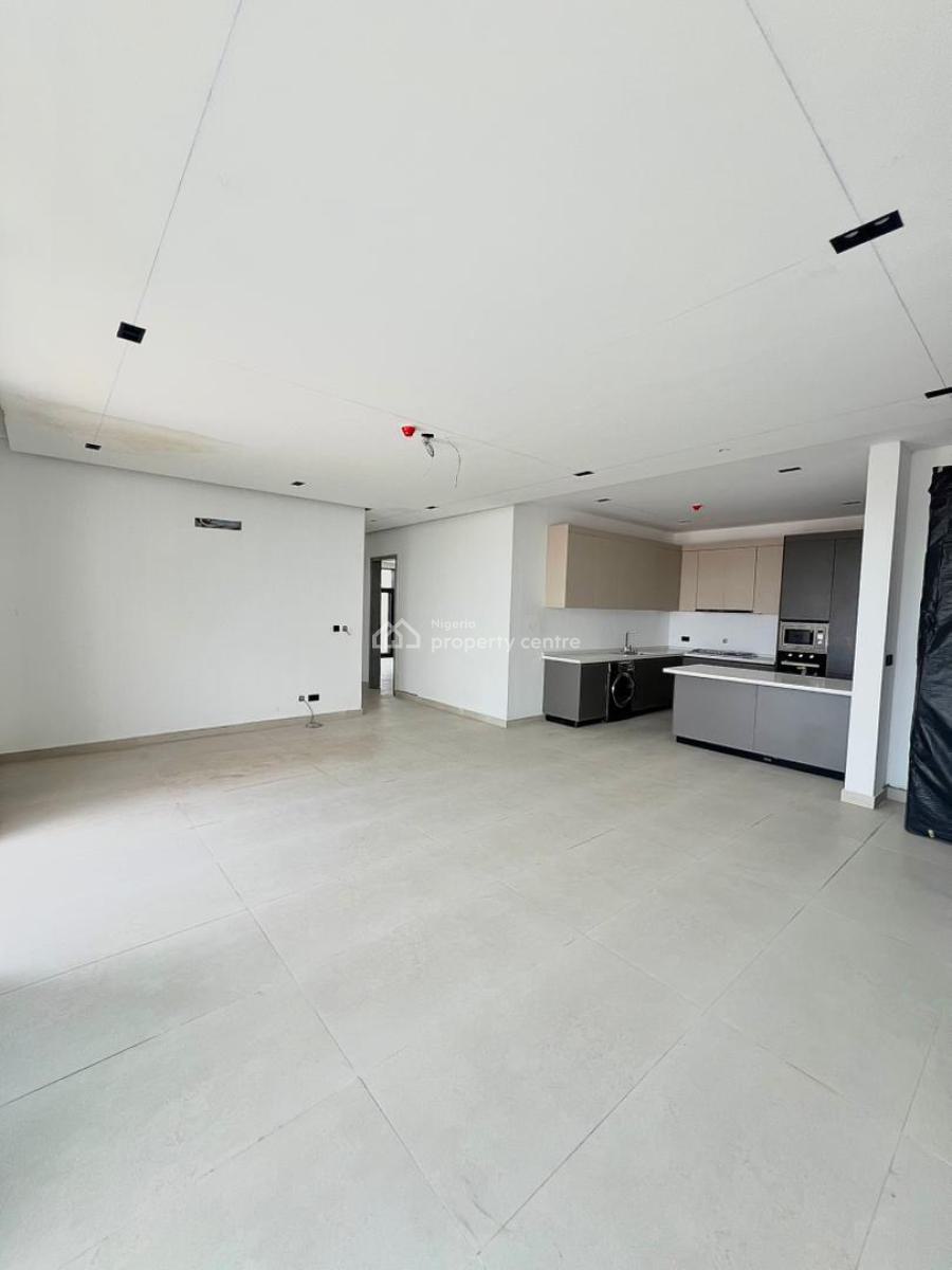 Spacious and Luxury 3-bedroom Apartment with Bq, Elevator, Lekki Phase 1, Lekki Phase 1, Lekki, Lagos, Block of Flats for Sale