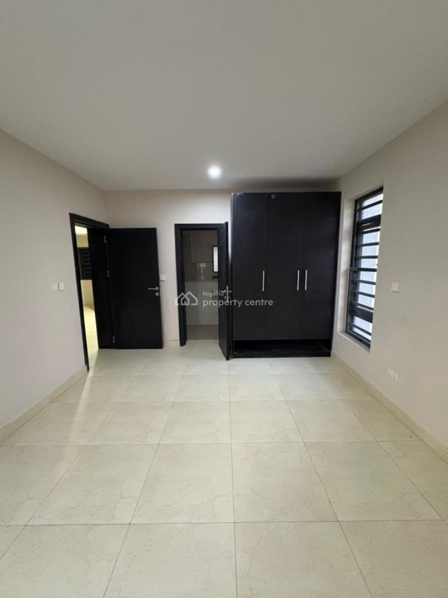 Waterview 2 Bedrooms Apartment with 24 Hours Electricity, Osapa, Lekki, Lagos, Flat / Apartment for Rent