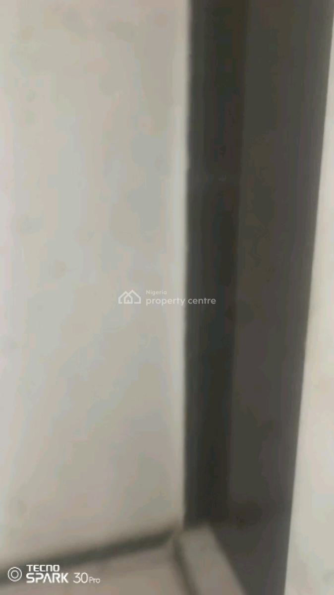 Spacious Miniflat Upstairs with Personal Prepaid Metre, Alagomeji, Yaba, Lagos, Mini Flat (room and Parlour) for Rent