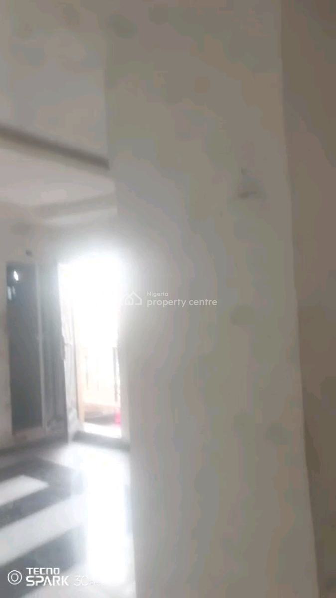 Spacious Miniflat Upstairs with Personal Prepaid Metre, Balcony, Alagomeji, Yaba, Lagos, Mini Flat (room and Parlour) for Rent