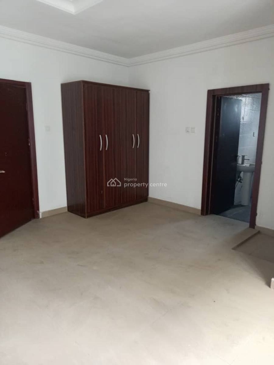 Well Maintained Units of Spacious 3 Bedroom Apartment with Bq, Idado Estate, Idado, Lekki, Lagos, Flat / Apartment for Sale
