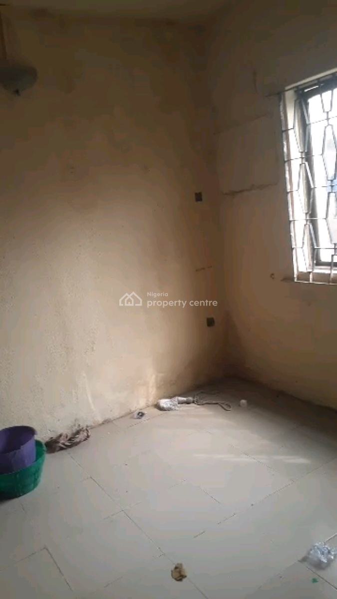 Available Miniflat, Obanikoro Estate, Obanikoro, Shomolu, Lagos, Mini Flat (room and Parlour) for Rent