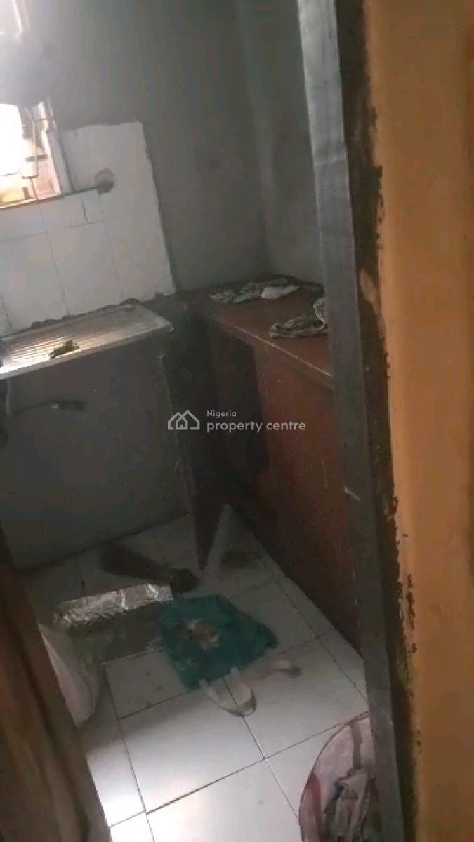 Available Miniflat, Obanikoro Estate, Obanikoro, Shomolu, Lagos, Mini Flat (room and Parlour) for Rent