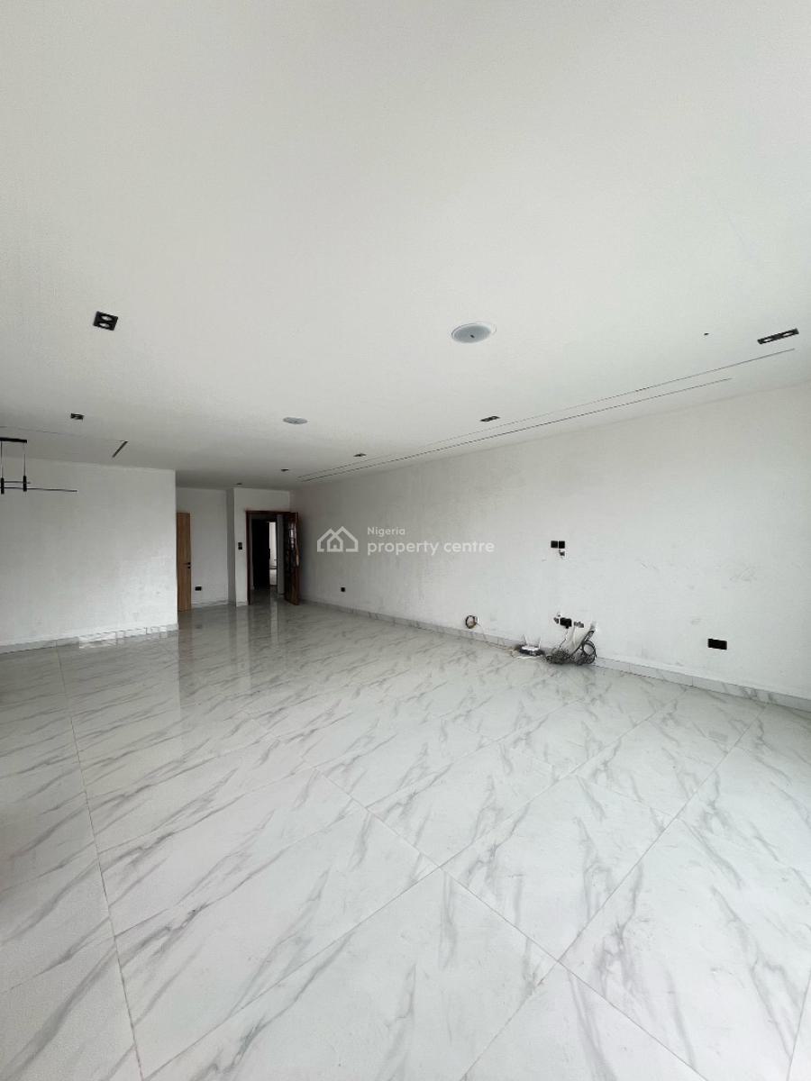 Spacious 2 Bedroom Apartment with  Bq, Pool, Gym and Elevator, Lekki Phase 1, Lekki, Lagos, Flat / Apartment for Sale