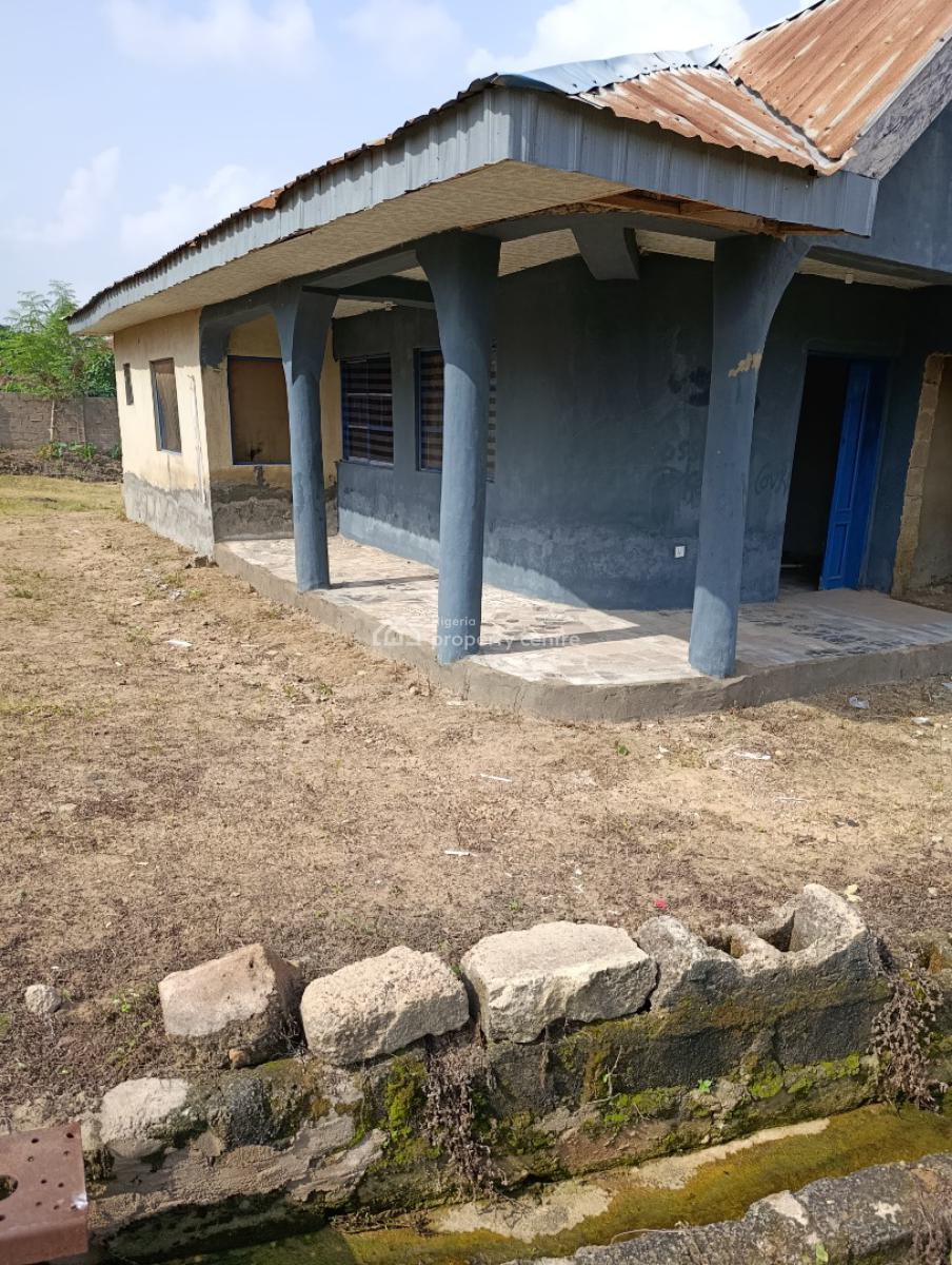 3 Bedroom Bungalow on Half Plot of Land, Akinbode Zone 3, Oluwo, Ibadan, Alakia, Ibadan, Oyo, Detached Bungalow for Sale