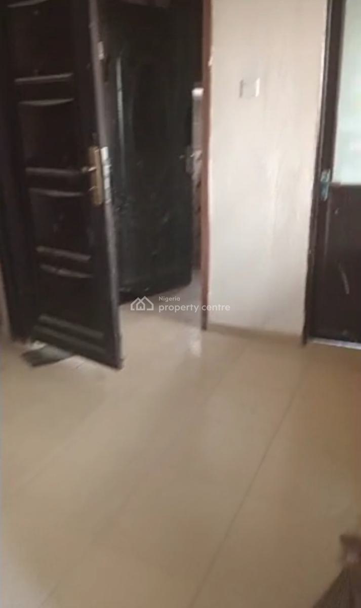 Spacious Room Selfcon { Upstairs}, Orinbanwa Phase 1, Awoyaya, Ibeju Lekki, Lagos, Self Contain (single Rooms) for Rent