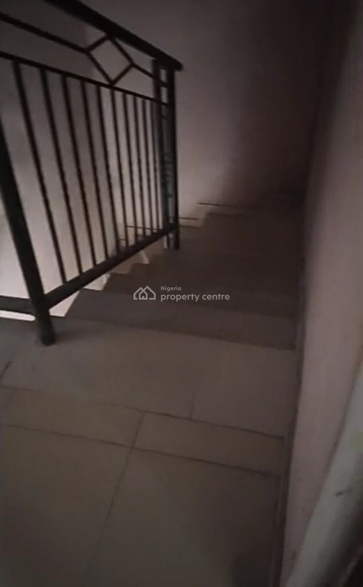 Spacious Room Selfcon { Upstairs}, Orinbanwa Phase 1, Awoyaya, Ibeju Lekki, Lagos, Self Contain (single Rooms) for Rent