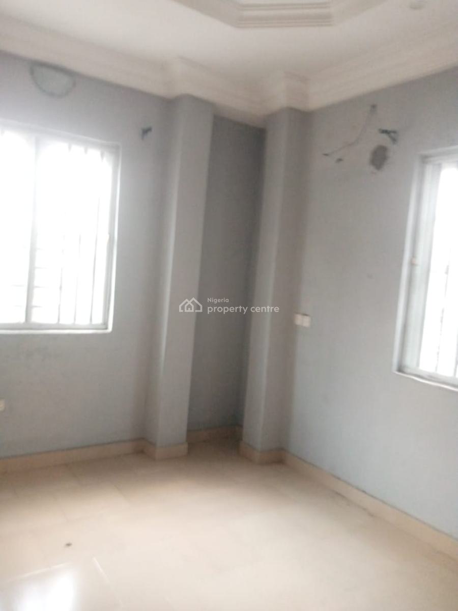 Spacious 2-bedroom Flat, Alagomeji, Yaba, Lagos, Flat / Apartment for Rent