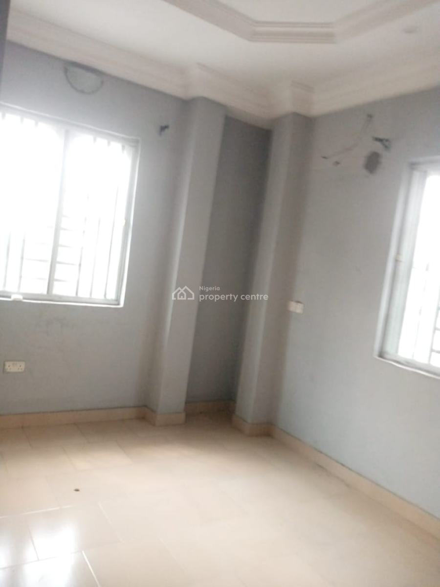 Spacious 2-bedroom Flat, Alagomeji, Yaba, Lagos, Flat / Apartment for Rent