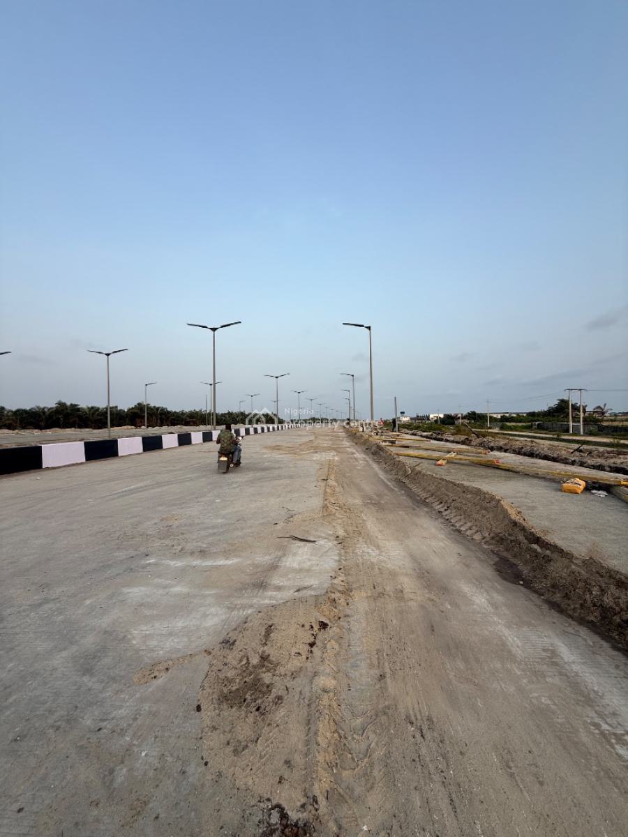 Bareland Measuring 3,868 Facing Lagos - Calabar Coastal Road Distress, Ajah, Lagos, Mixed-use Land for Sale