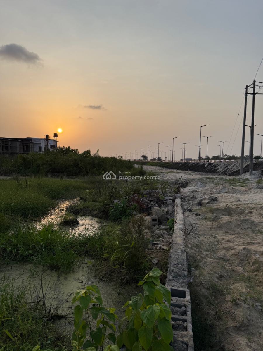 Bareland Measuring 3,868 Facing Lagos - Calabar Coastal Road Distress, Ajah, Lagos, Mixed-use Land for Sale