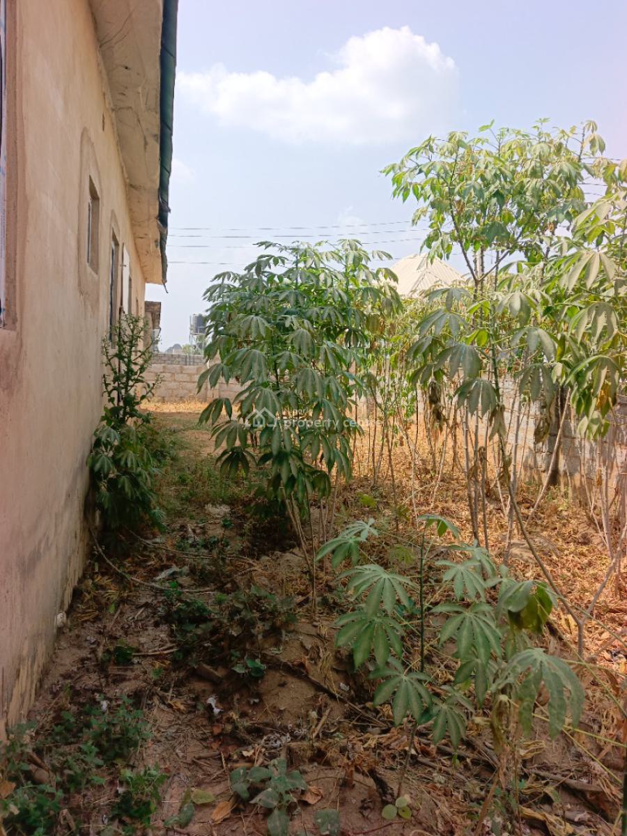 Luxury 3 Bedroom Fully Detached Duplex Cacas House, Fha (f.h.a), Lugbe District, Abuja, Detached Bungalow for Sale