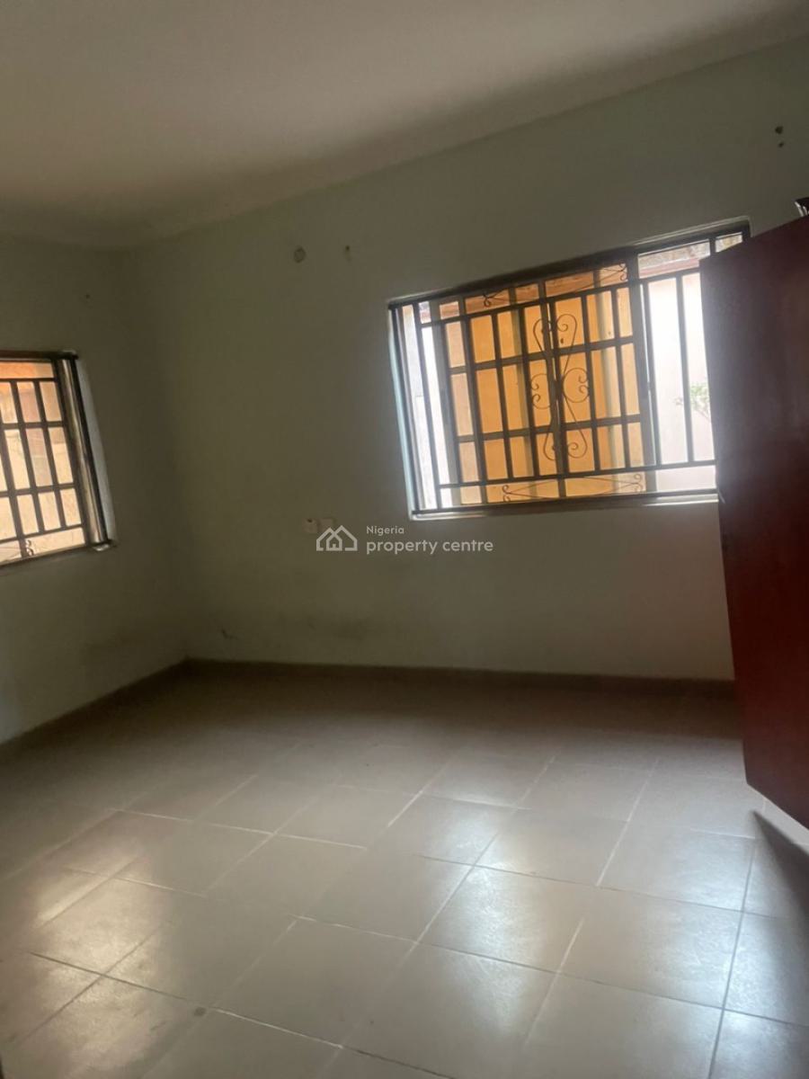 Luxury 3 Bedroom Flat, Gra Phase 1, Magodo, Lagos, Flat / Apartment for Rent