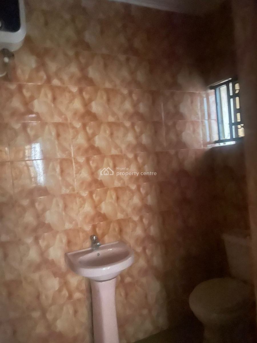 Luxury 3 Bedroom Flat, Gra Phase 1, Magodo, Lagos, Flat / Apartment for Rent