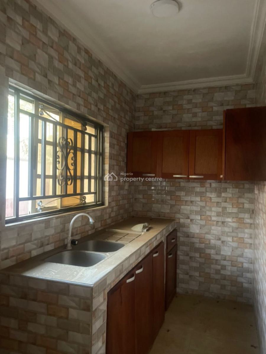Luxury 3 Bedroom Flat, Gra Phase 1, Magodo, Lagos, Flat / Apartment for Rent