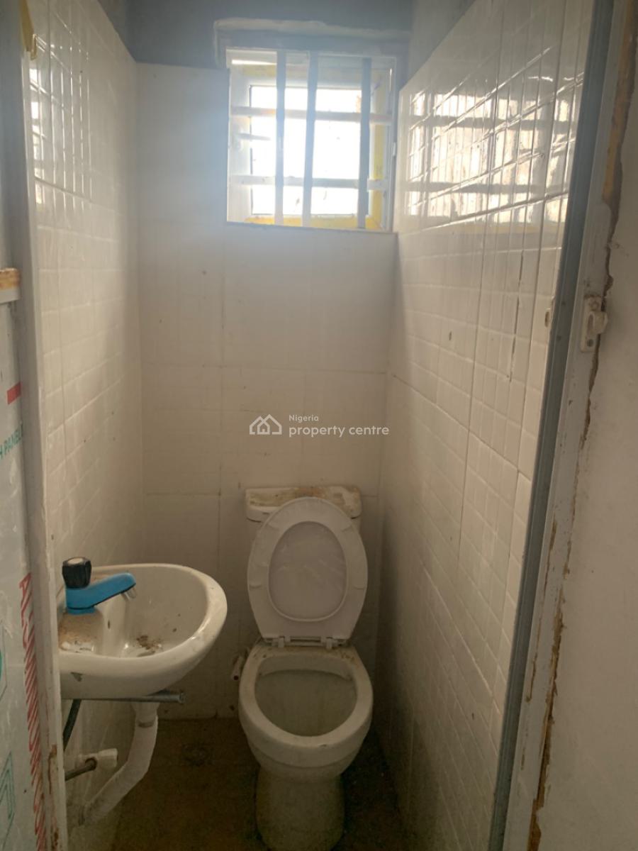 Luxury 2 Bedroom Flat, Gra Phase 1, Magodo, Lagos, Flat / Apartment for Rent