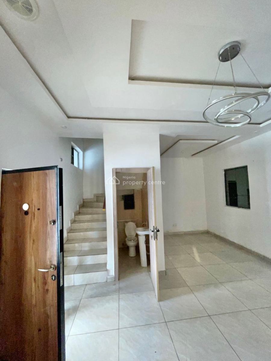 Spacious 4 Bedroom Terrace Duplex with Bq, Vgc, Lekki, Lagos, Terraced Duplex for Rent