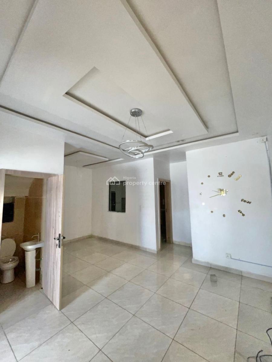 Spacious 4 Bedroom Terrace Duplex with Bq, Vgc, Lekki, Lagos, Terraced Duplex for Rent