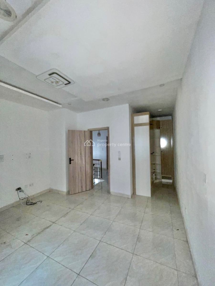 Spacious 4 Bedroom Terrace Duplex with Bq, Vgc, Lekki, Lagos, Terraced Duplex for Rent