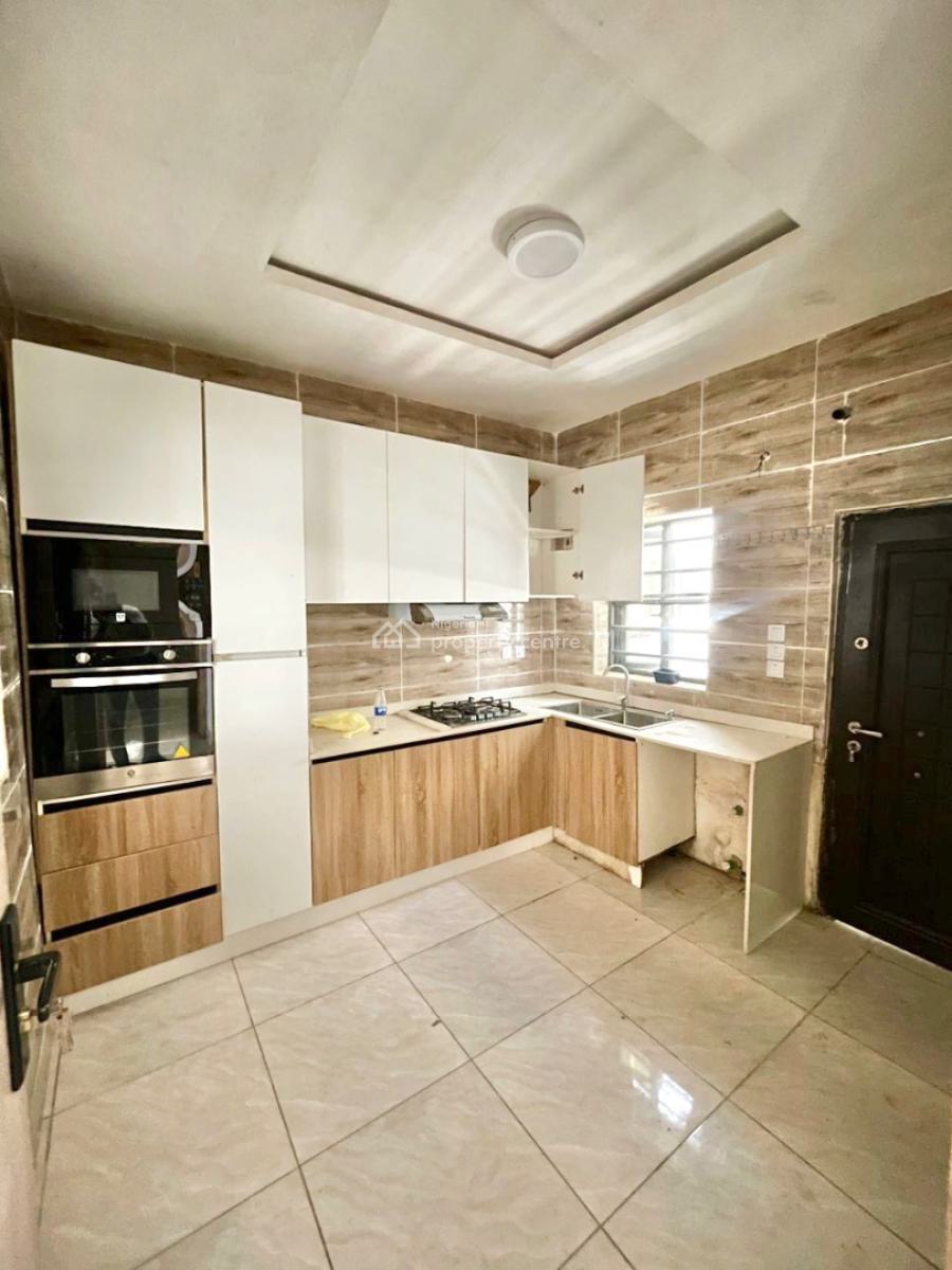 Spacious 4 Bedroom Terrace Duplex with Bq, Vgc, Lekki, Lagos, Terraced Duplex for Rent