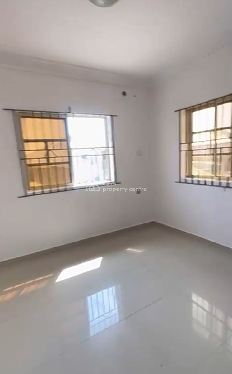 Well Maintained 2 Bedroom Apartment { Video}, Thera Annex, Sangotedo, Ajah, Lagos, Flat / Apartment for Rent