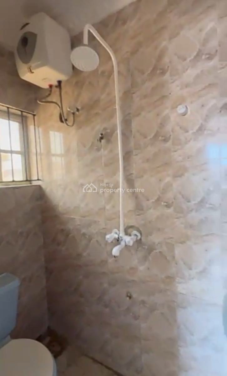 Well Maintained 2 Bedroom Apartment { Video}, Thera Annex, Sangotedo, Ajah, Lagos, Flat / Apartment for Rent