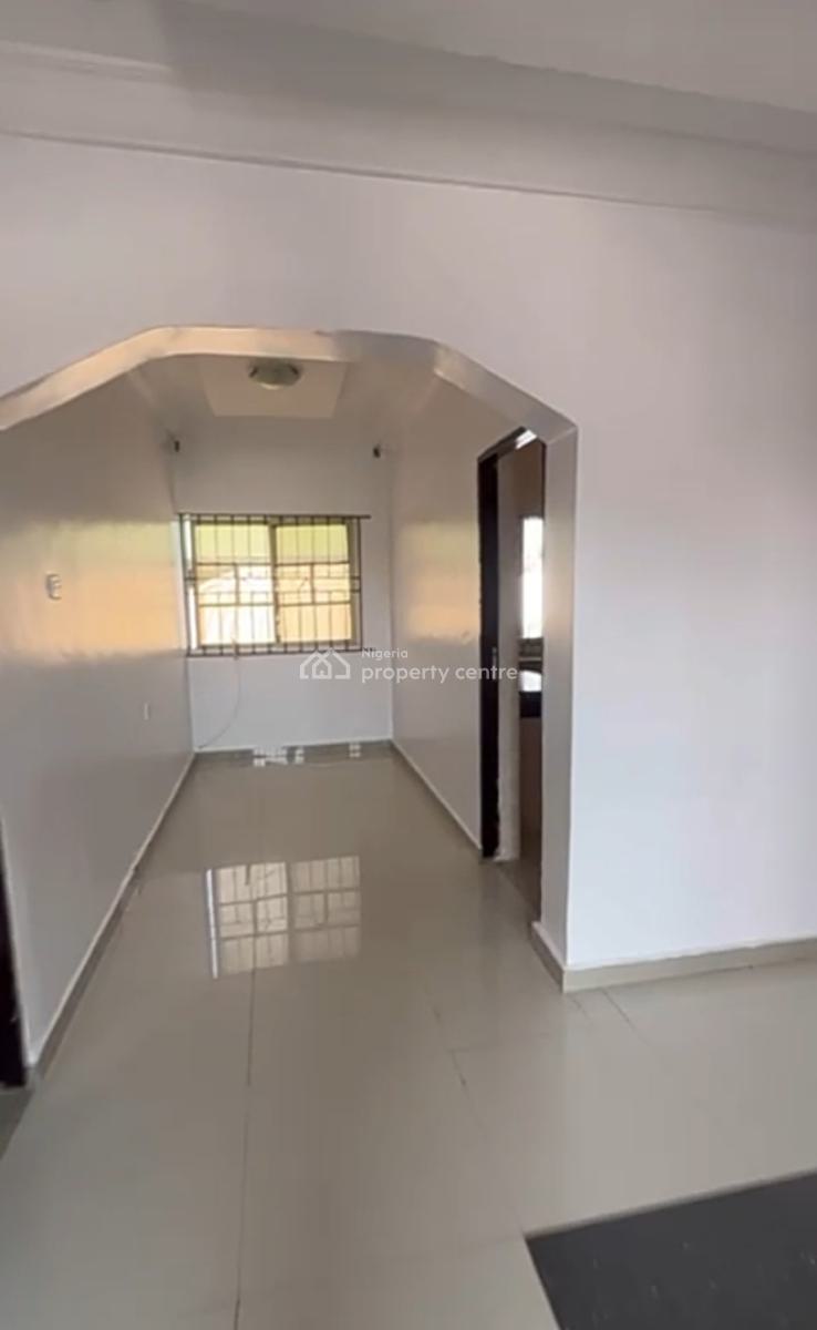 Well Maintained 2 Bedroom Apartment { Video}, Thera Annex, Sangotedo, Ajah, Lagos, Flat / Apartment for Rent