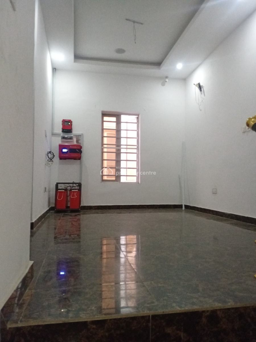 Single Room in a Shared Apartment + Inverter, Orchid Road, Lekki, Lagos, Detached Duplex for Rent