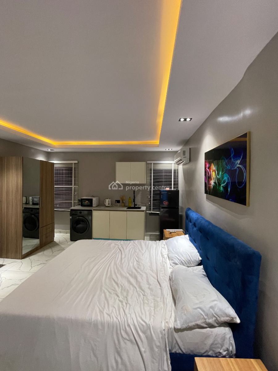 Spacious 1bedroom Studio Apartment, Gra, Ogudu, Lagos, Self Contain (single Rooms) Short Let