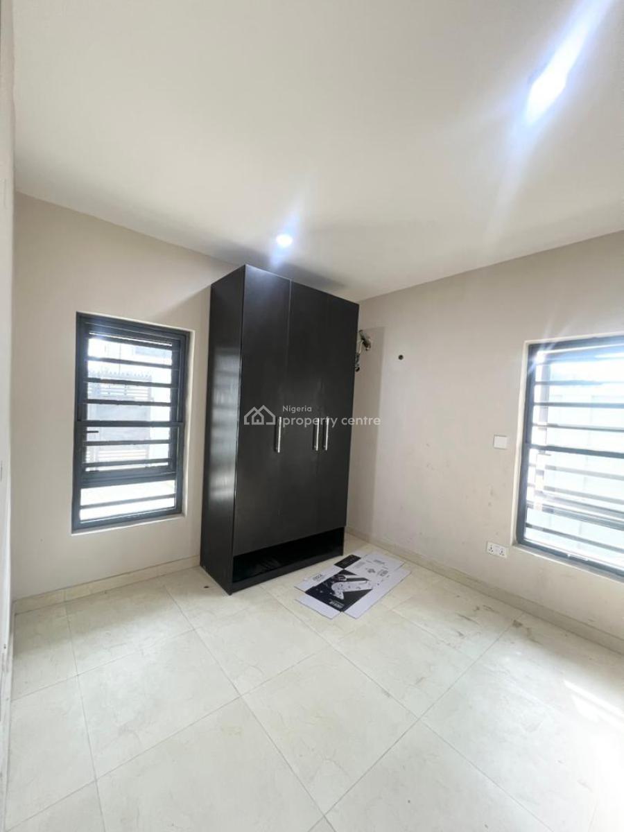 Lovely 2 Bedroom Apartment in a Secure Estate, Osapa London, Lekki, Lagos, Flat / Apartment for Rent